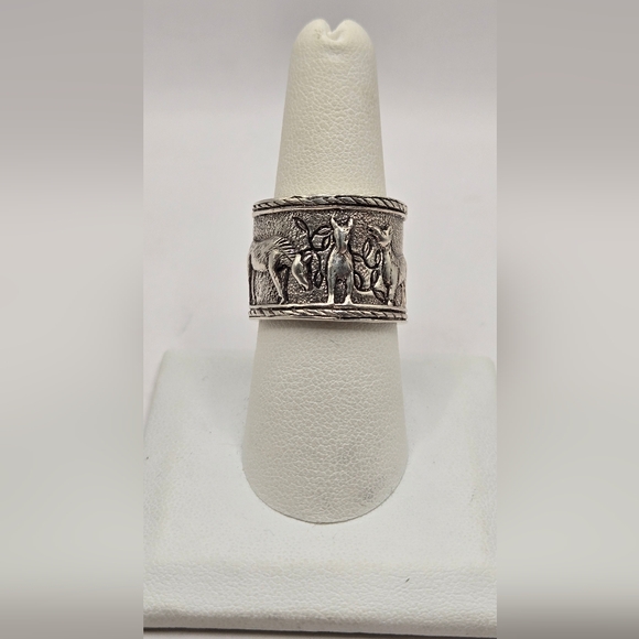 Intricately Carved Sterling Silver Horse Motif Cigar Band Ring - Picture 2 of 7